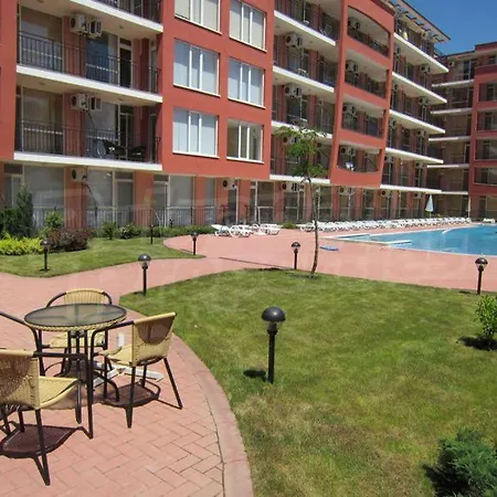 Studio 5 Sunset Beach 4 شقة